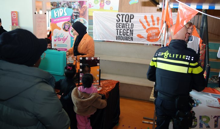 Orange the World Festival in Poort. (Foto: Fred Rotgans)