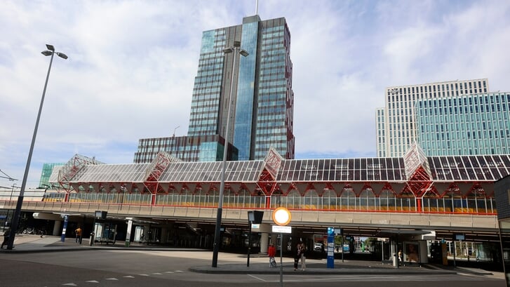 De pendeldienst vanaf het station naar het stadion wordt hervat (Archieffoto: Fred Rotgans)