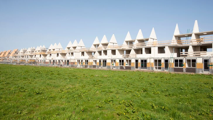 De wachttijden voor een sociale huurwoning blijven stijgen; wooncorporaties gaan 1000 extra woningen bouwen. (Foto: AdobeStock)