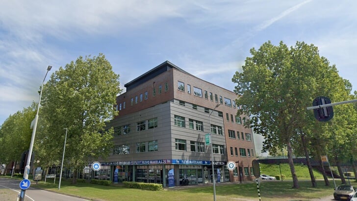 63 appartementen in voormalig kantorenpand (Foto: Google Maps)