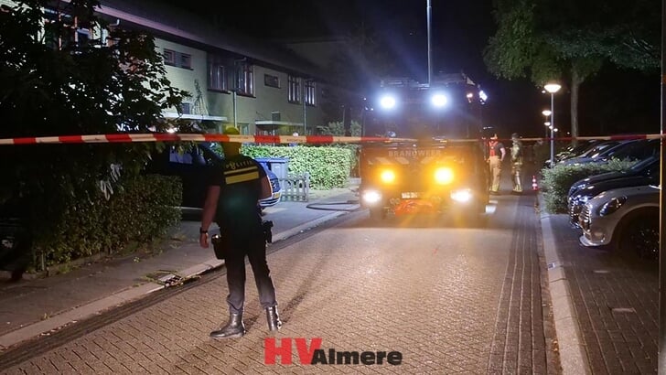 Hulpdiensten kwamen ter plaatse (Foto: HV Almere)