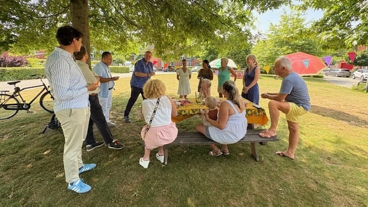 De jury bracht vorige week een bezoek aan de Marsipulamistraat. (Foto: aangeleverd)