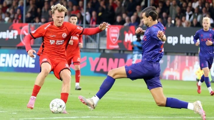 Rijkhoff scoorde tweemaal tegen Emmen (Archieffoto: Fred Rotgans)
