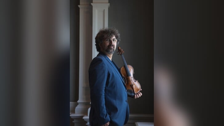 De Almeerse violist Igor Ruhadze.
