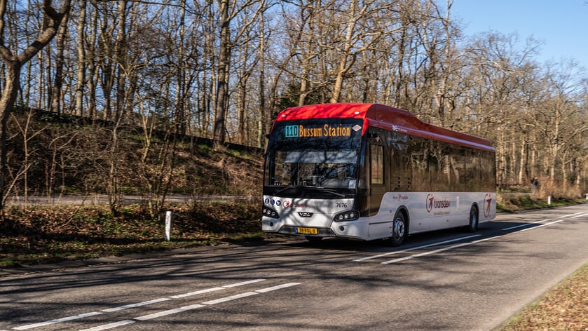 Autoluwe week in ‘t Gooi; ludieke actie Transdev moet automobilist de bus in lokken