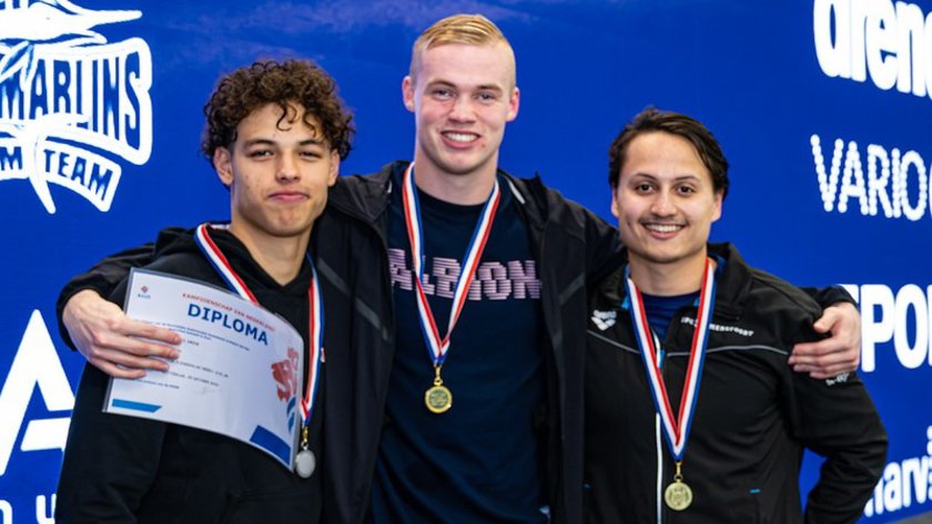 Dubbel goud (en zilver en brons) voor Michael Smink op NK zwemmen