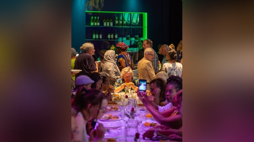 Dialoogtafel in Theater de Veste