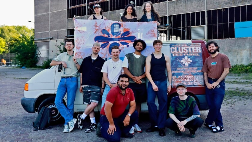 Hemd van het Lijf: Cluster Festival