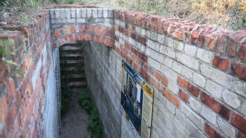 Bunkerroute De Punt krijgt vernieuwde informatiepanelen