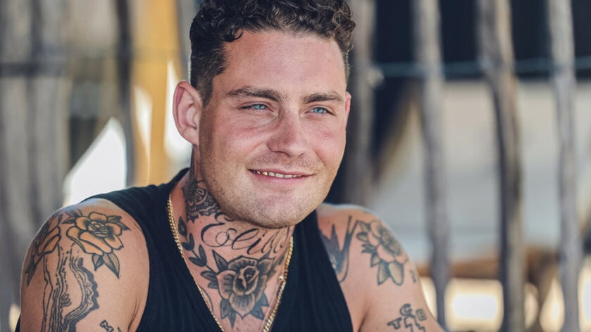 Douwe Bob is de headliner van het Graspop Festival.