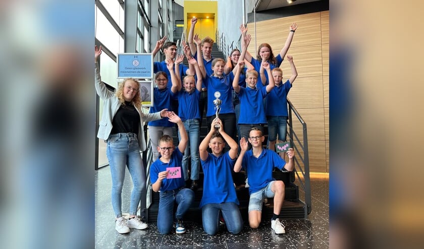 De muzikale kampioenen van Brassband Immanuël uit Uithuizermeeden.