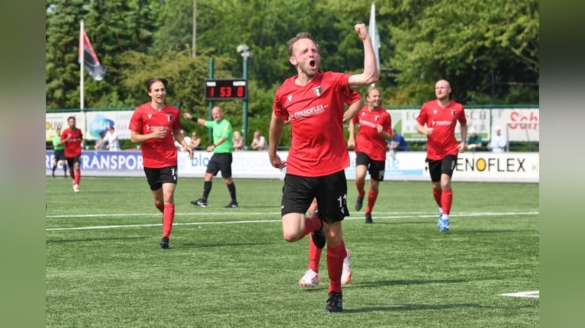 Slikkerveer wint eerste nacompetitieduel