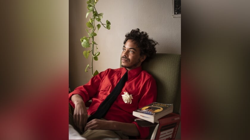 Raoul de Jong in bibliotheek Het Kruispunt