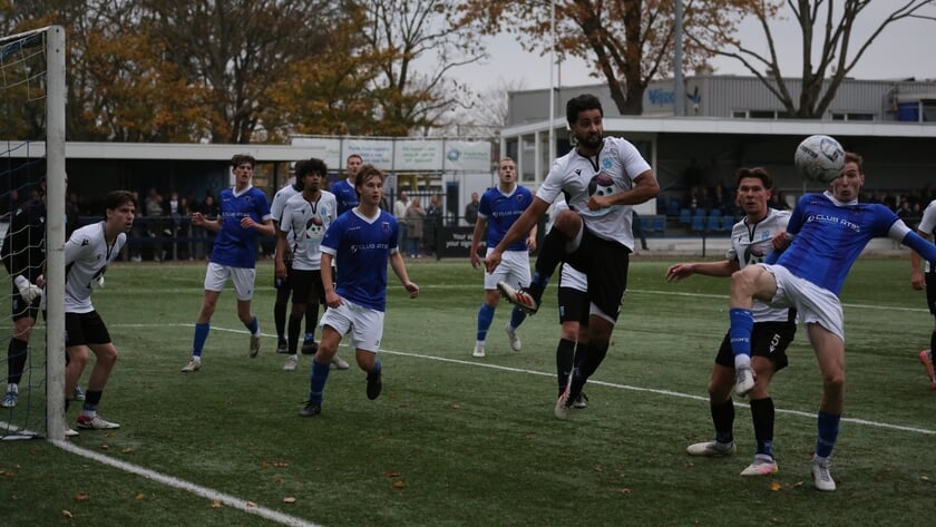 Rijsoord zakt naar laatste plaats