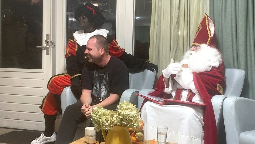  Sinterklaas op bezoek op Fraamborg (foto Jeffrey Kremer). 