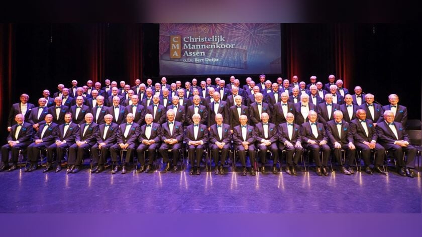De leden van het Christelijk Mannenkoor Assen.
