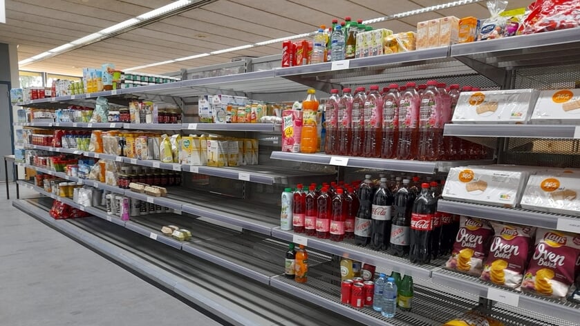 Voedselbank Het Hogeland is tegenwoordig ingericht als een gewone supermarkt.