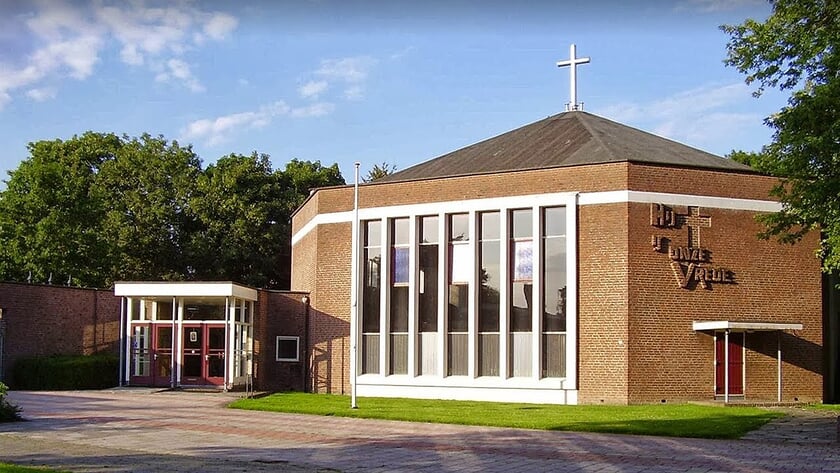 De Vredekerk in Loppersum.
