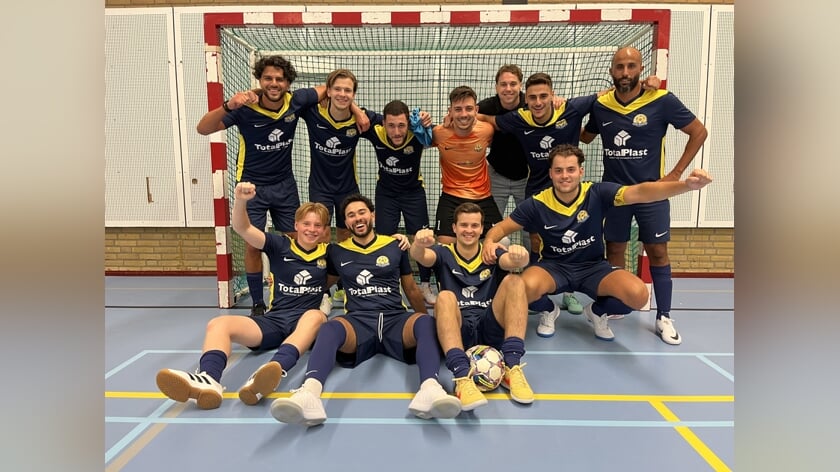 FC Coronaas naar hoofdtoernooi beker