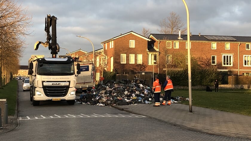 Explosie in vuilniswagen: medewerker voorkomt grote brand