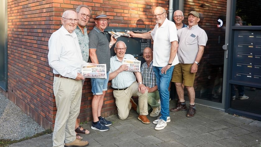 ‘Ze trekken de krant nog net niet uit je handen’