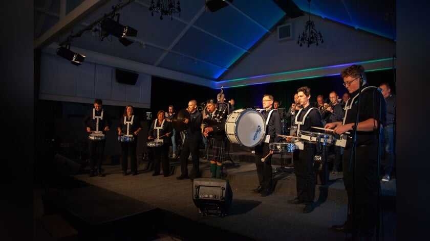 Blaasmuziek Plus laat Beckart bruisen van muzikaal plezier