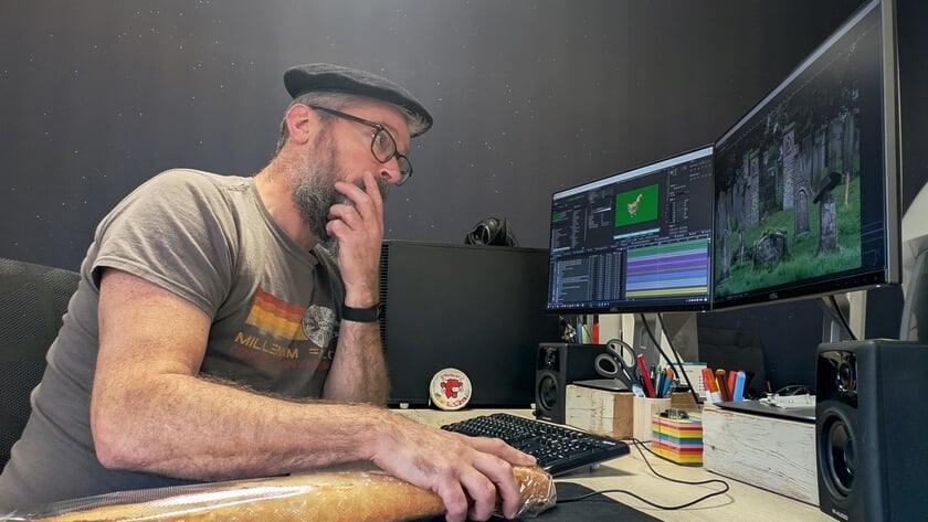 Kippen, croissants en een kunstgebit: Stijn gaat los voor ’t Roois Theater