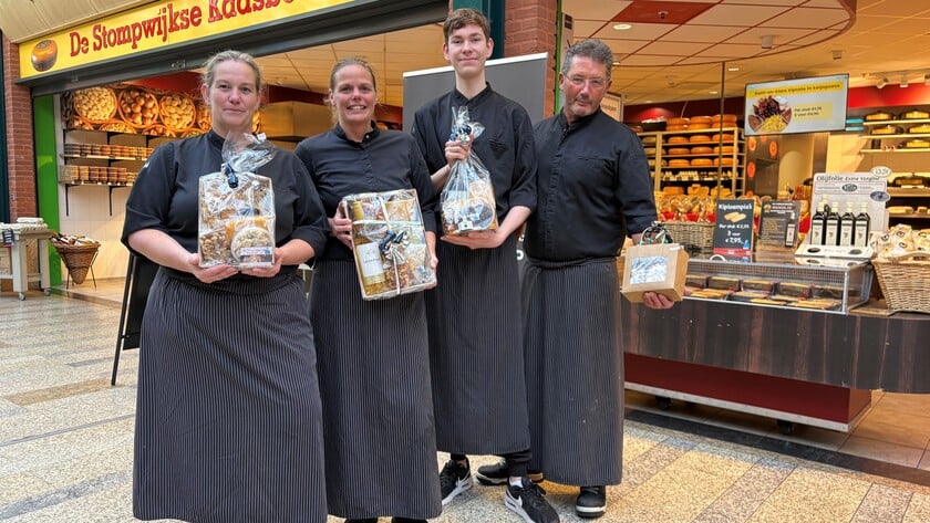 Decemberpakketten bij de Stompwijkse Kaasboer in Ackershof
