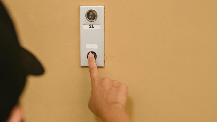 Nepmedewerkers doen zich voor als overheidsinstanties in Pijnacker