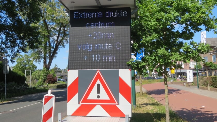 Omleidingsroute moet verkeersdrukte Julianalaan voorkomen