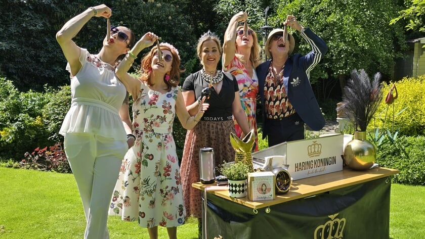 Haringparty in tuin Marijke Helwegen