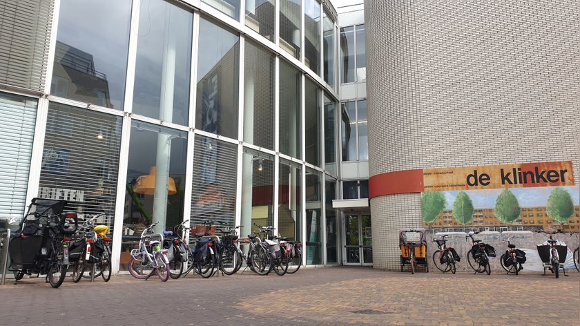 Architectenbureau presenteert renovatieplan De Klinker opnieuw