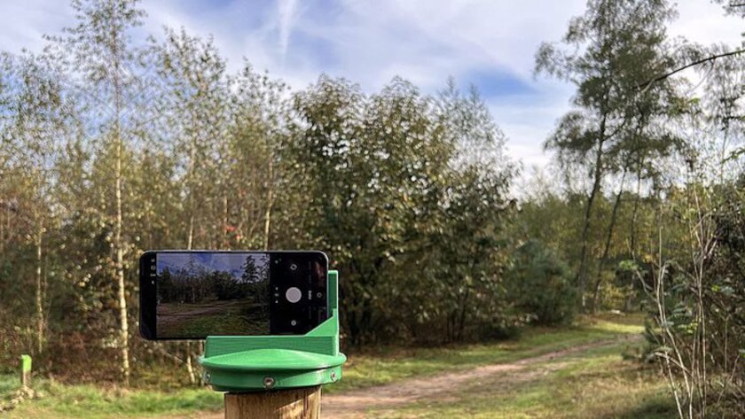Fotografische tijdlijn van de verandering van de natuur met timepins