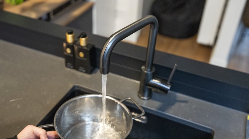 Grote waterstoring in Barneveld en Voorthuizen: lek gerepareerd, waterdruk neemt toe (update)
