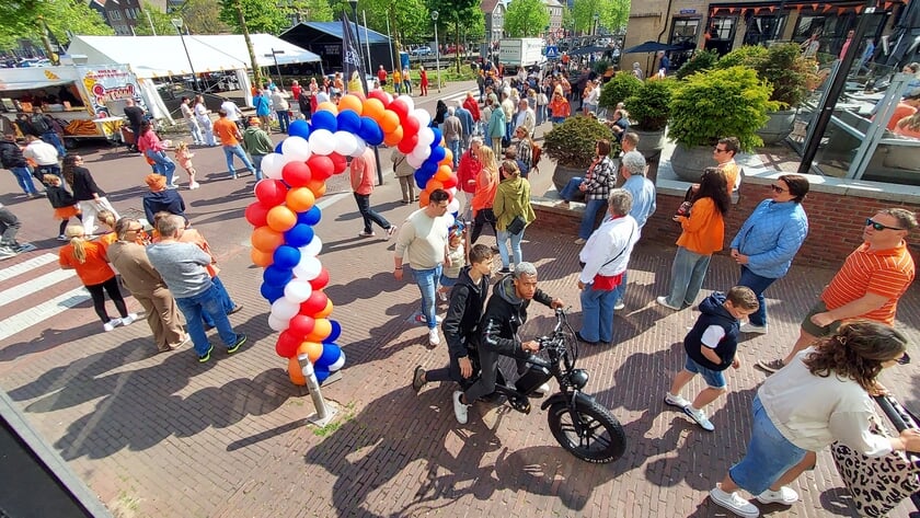 Koningsdag Oud-Beijerland in zomerse sferen