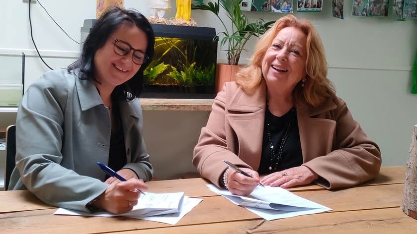 Feestelijke ondertekening samenwerking kinderopvang Kibeo en Bibliotheek Hoeksche Waardl
