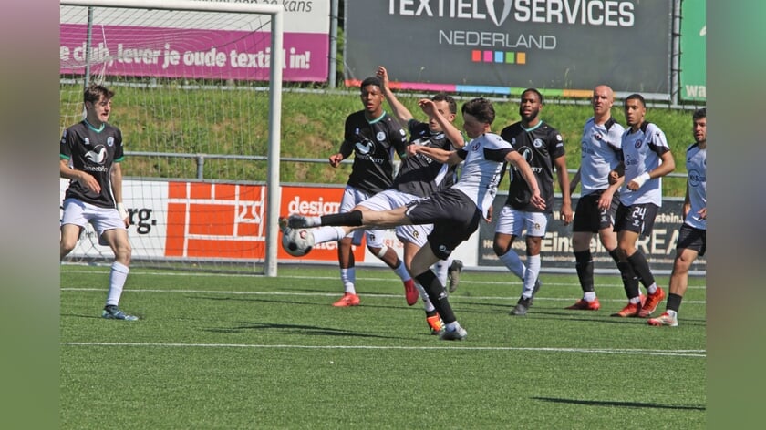 Nieuwenhoorn incasseert blamerende nederlaag tegen Spartaan ‘20