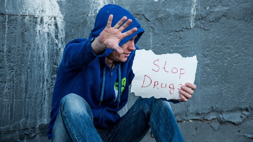 Kabinet zet in op bewustwording en strengere aanpak van drugsgebruik en -criminaliteit