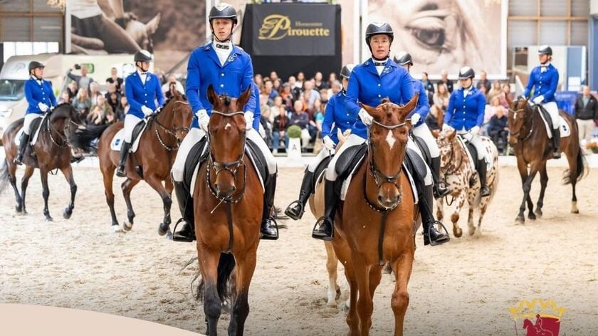 Carrousel team Hippisch Centrum Hoeksche Waard naar Nederlands Kampioenschap!!