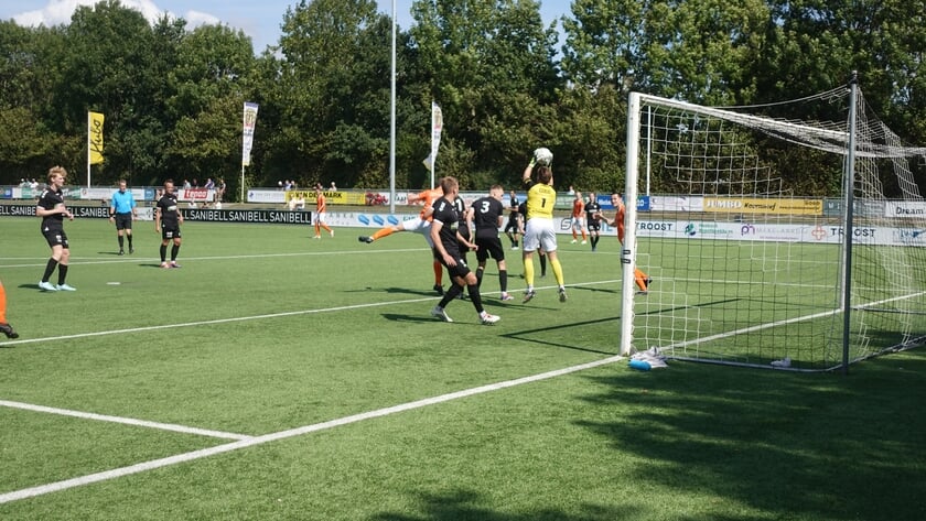 SHO werkte drie oefenduels af