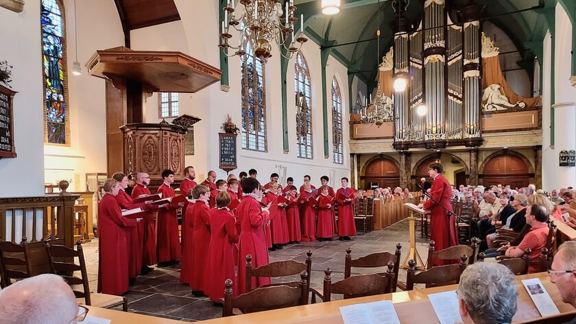 Engels sferen in Strijense Lambertuskerk