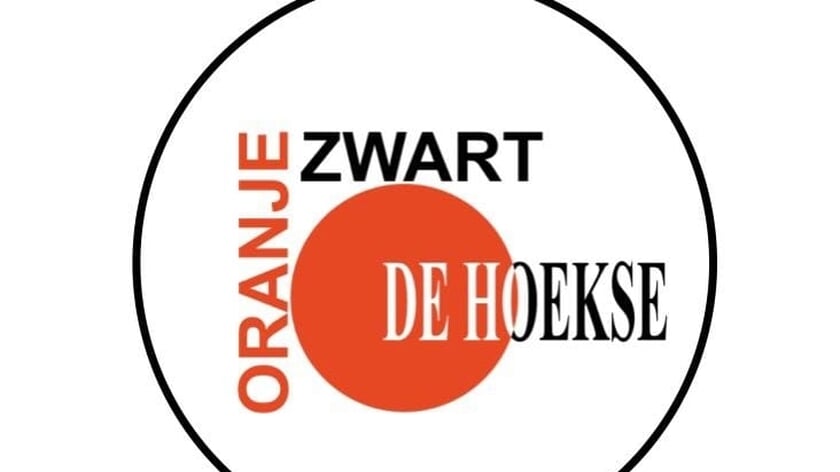 Oranje Zwart/De Hoekse stapt met twee punten van het veld