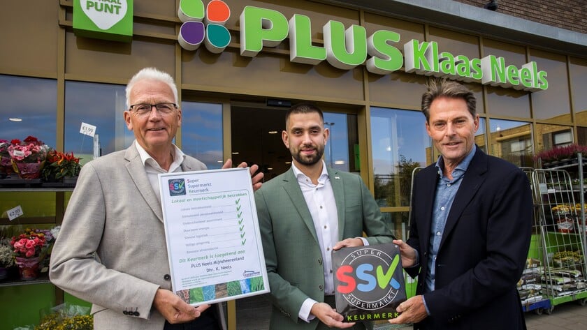 Uitreiking Super Supermarkt Keurmerk voor Plus Neels in Mijnsheerenland