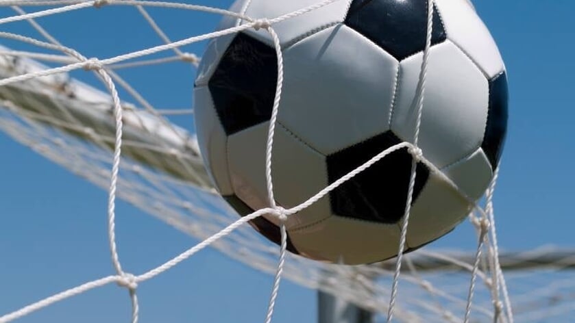 Zinkwegse Boys onderuit in eigen huis tegen Steenbergen