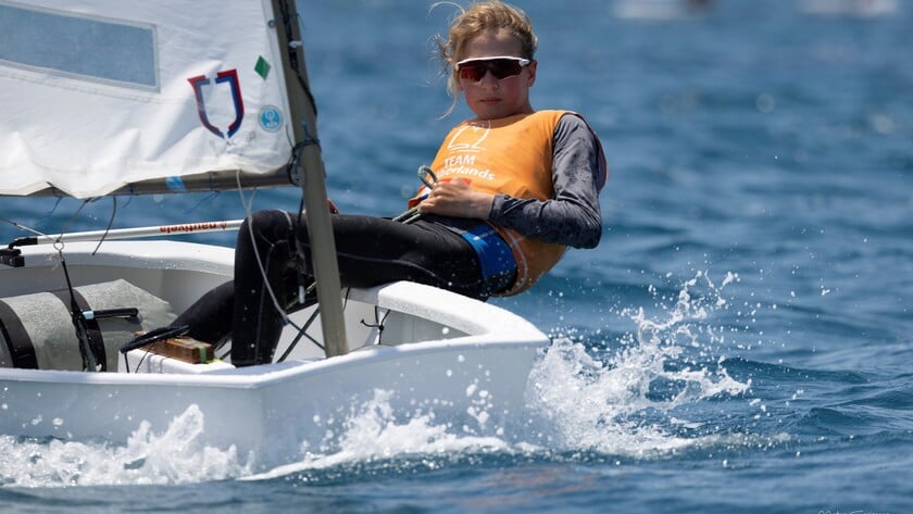 Liv Jägers (14) wint titel ‘Beste Zeilster OCN Jaarprijs 2025’