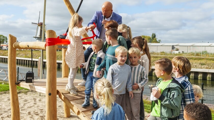 Centrale speeltuin geopend