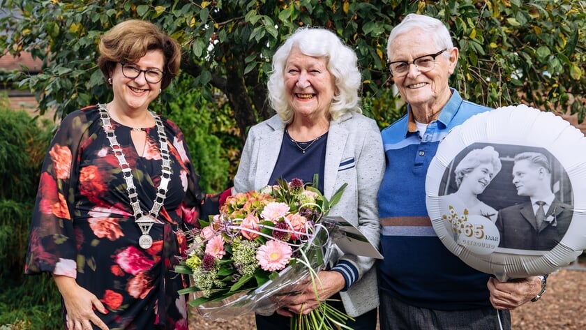 Echtpaar Van Hese-van der Beek uit Westmaas viert briljanten jubileum