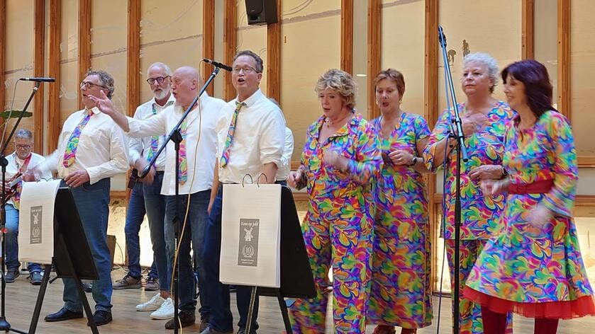 ‘Komopju(o)h!’ dachten de senioren in Stuifakkers