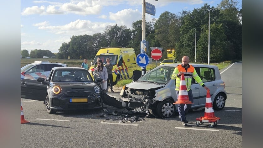 Hulpdiensten rukken uit voor ongeval onderaan afrit A50 Ravenstein
