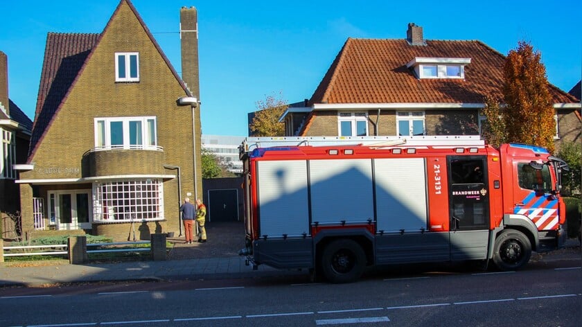 Man blust brandje zelf en is verbaasd over komst brandweer